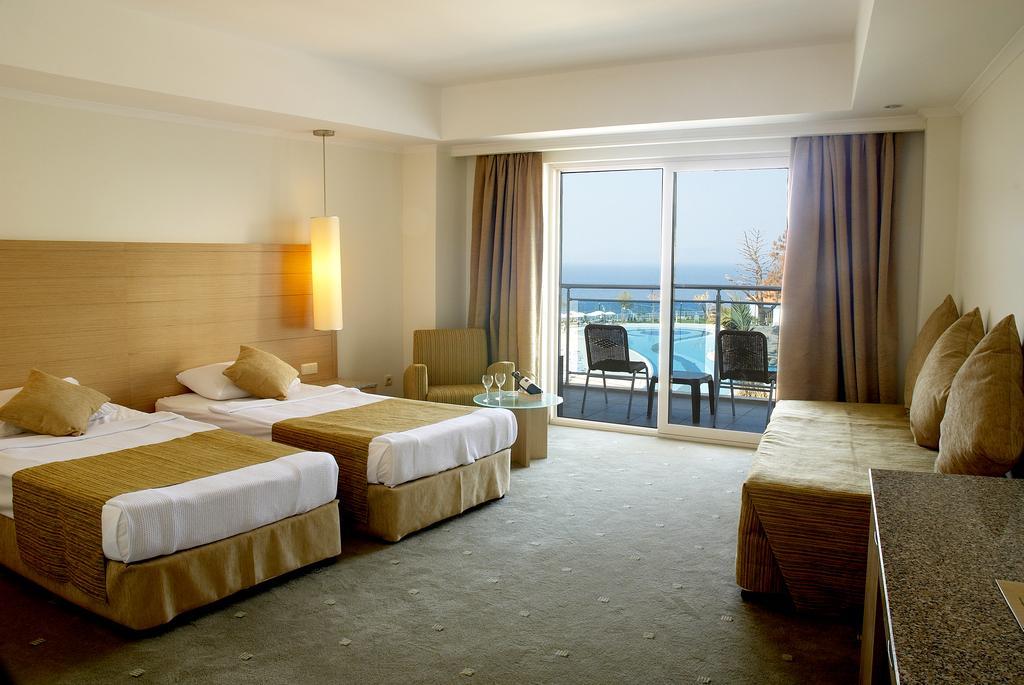 Sealight Resort Hotel Kusadasi Habitación foto