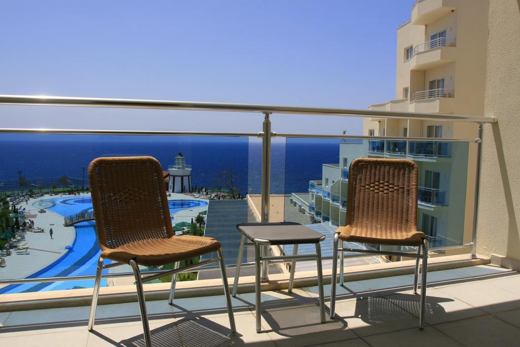 Sealight Resort Hotel Kusadasi Habitación foto
