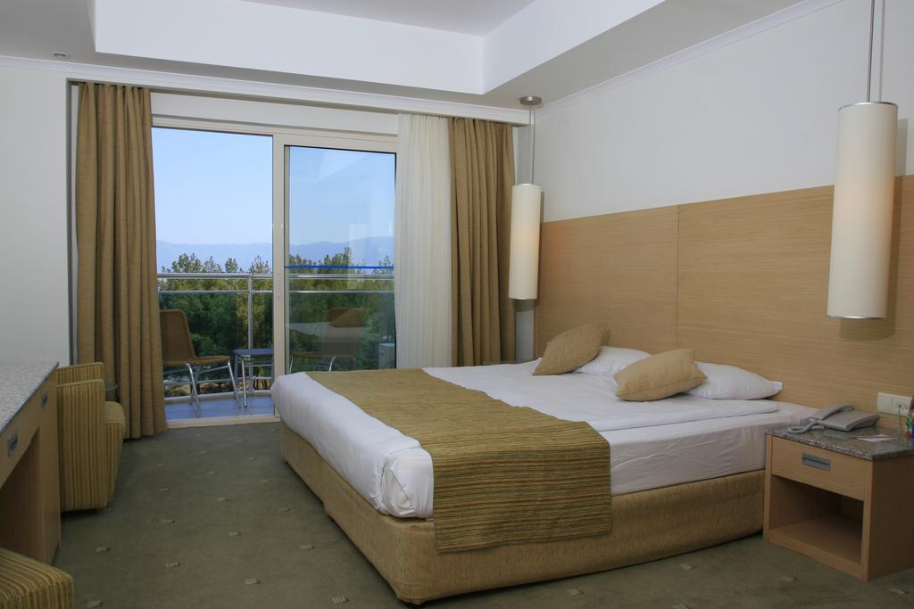 Sealight Resort Hotel Kusadasi Habitación foto