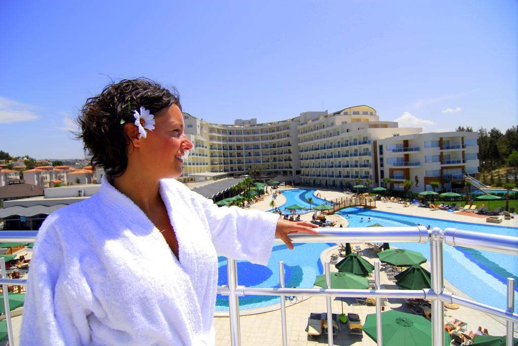 Sealight Resort Hotel Kusadasi Exterior foto