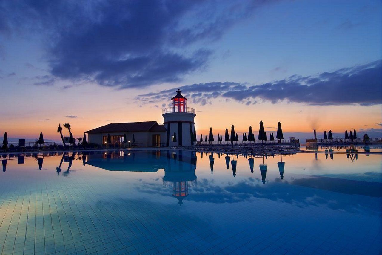 Sealight Resort Hotel Kusadasi Exterior foto