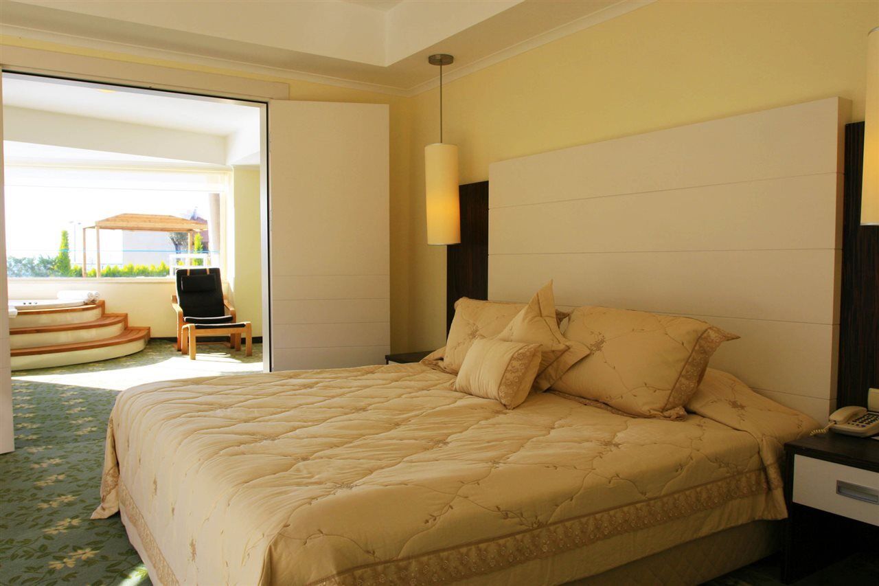 Sealight Resort Hotel Kusadasi Exterior foto